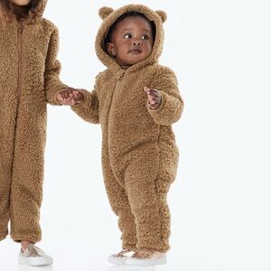 Pottery Barn Kids Brown Bear Ears Snow Suit Costume 0-6 Months Nursery One Piece